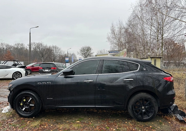 Maserati Levante cena 129800 przebieg: 29073, rok produkcji 2018 z Sopot małe 37